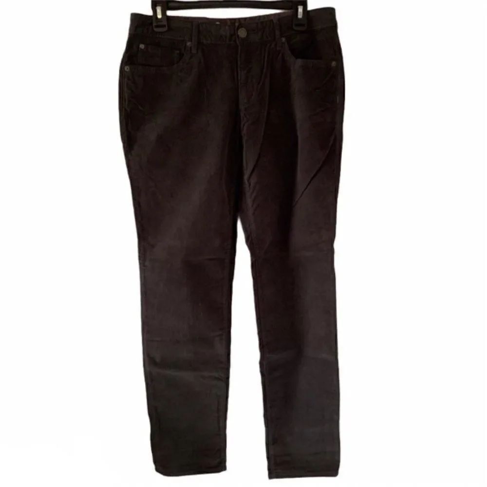 Eddie Bauer Boyfriend Slim Corduroys size 6